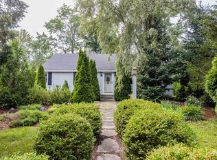 18 Portland Rd, Kennebunk, ME 04043