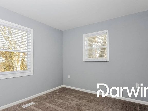 5th image of 8402 E 34th St