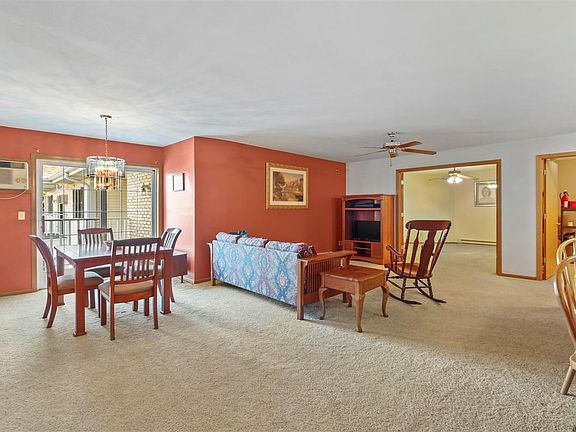 4th image of 715 Canterberry Ct Unit 316
