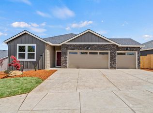 1912 Hannah Ln, Medford, OR 97504