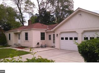 306 1st St N, Hopkins, MN 55343