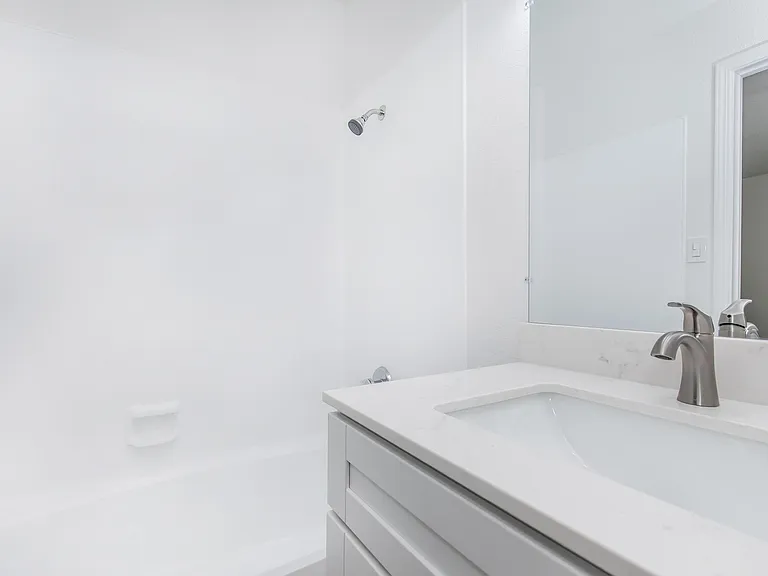 54 Quay Ct — Photo 42