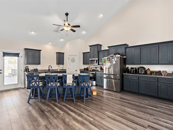 3535 D Hodge Rd, Cottonwood, AL 36320