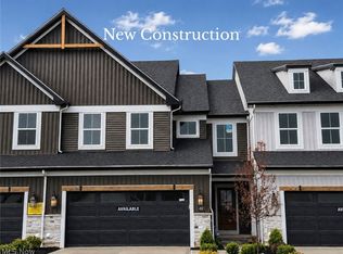 452 Bordeaux Blvd, Broadview Heights, OH 44147