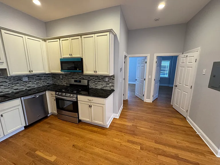 2067 Barnum Ave #A — Photo 3