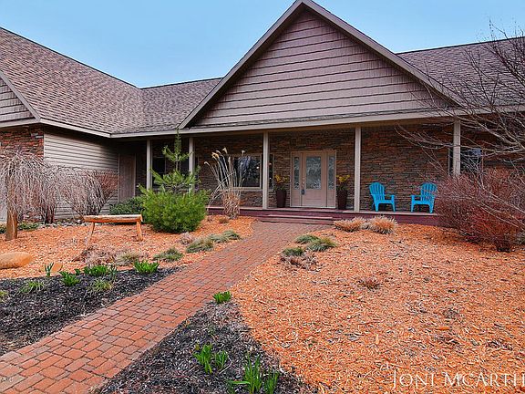 2nd image of 13033 Bowen Lake Dr NE