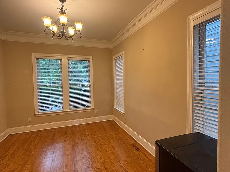 1010 Woodrow St — Photo 9