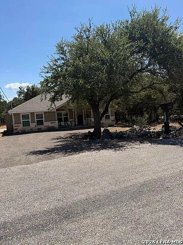 3 bed, 2.0 bath, 1312 sqft, $1,650 — Photo 2