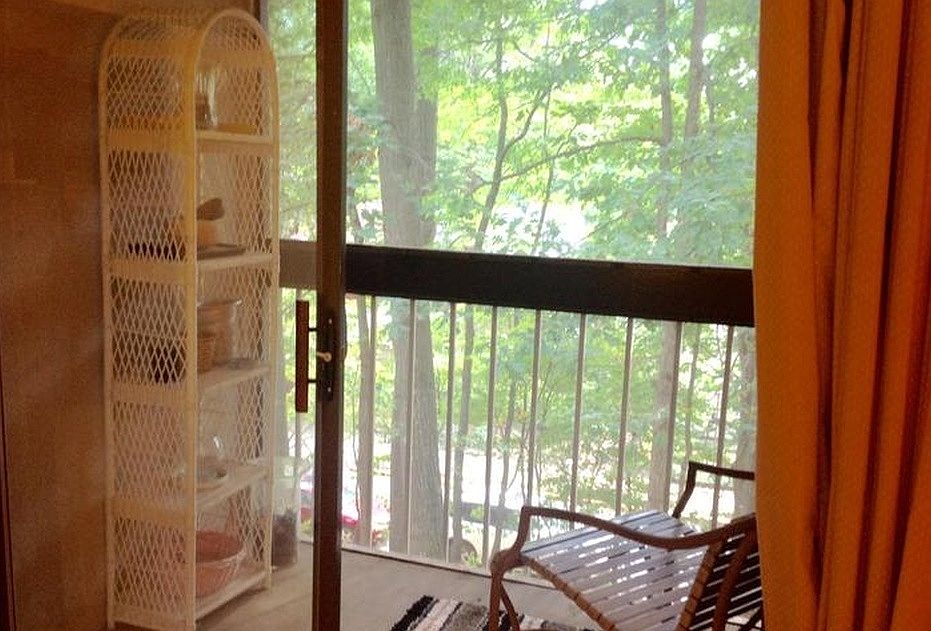 Dining room balcony