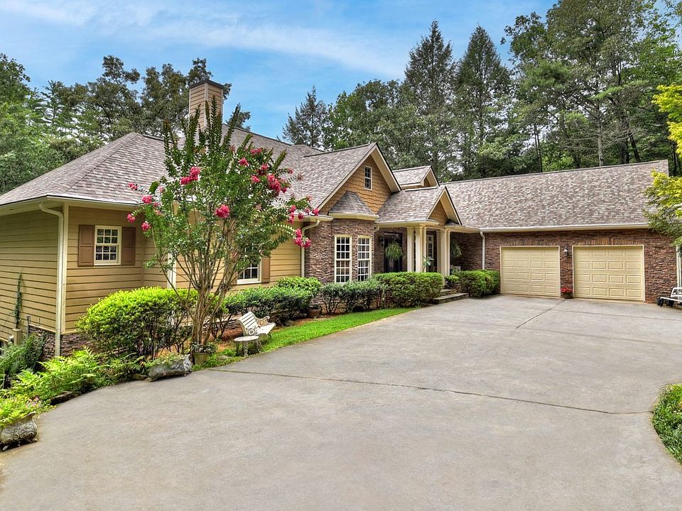 1st image of 310 Neshoba Ct E