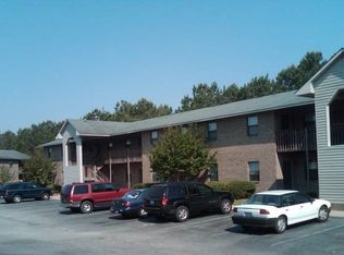 710 Patton Cir APT 11, Winterville, NC 28590