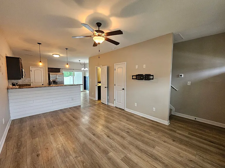 511 Justice Farm Dr — Photo 3