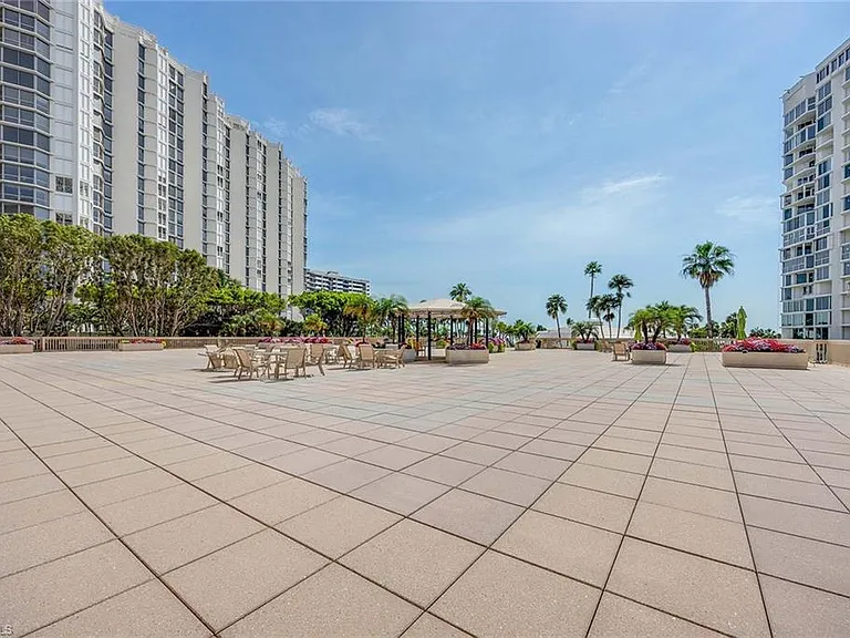 4031 Gulf Shore Blvd N #10C — Photo 34