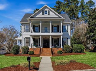 201 Cakebread Ct, Cary, NC 27519