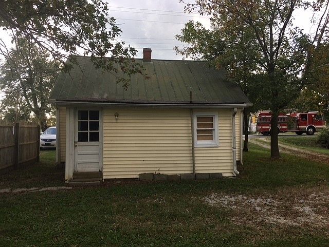 1st image of 627 S Lincoln Blvd
