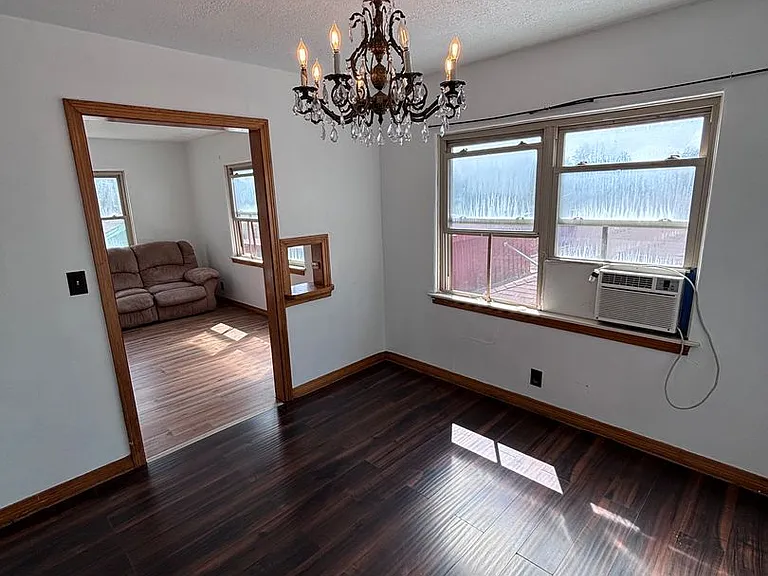 629 S Reno Ave — Photo 7