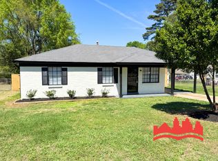 172 Loraine Rd, Memphis, TN 38109