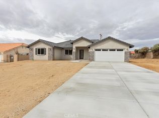 16488 Chippewa Rd, Apple Valley, CA 92307