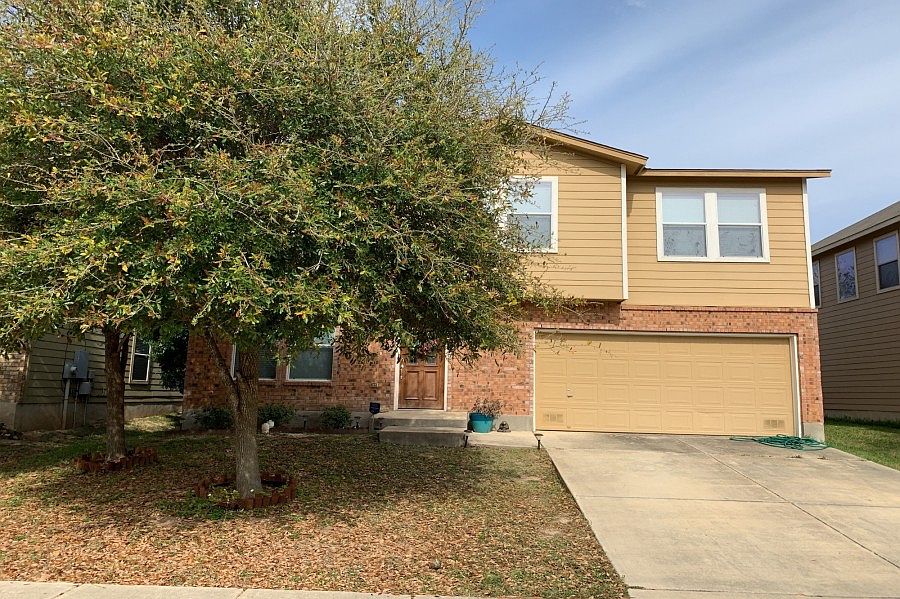 1st image of 520 Gatewood Briar