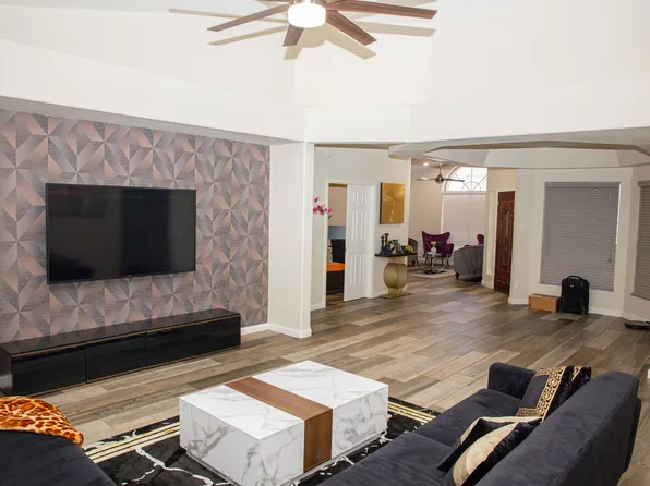 3226 E Rosemonte Dr, Phoenix, AZ 85050