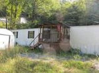 1061 Arrowhead Rd, Grundy, VA 24614
