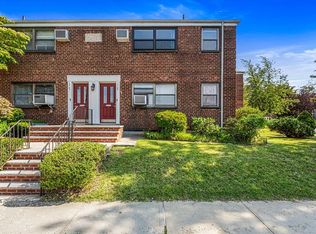 17-03 Utopia Pkwy #2-48, Whitestone, NY 11357
