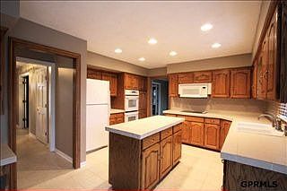 4th image of 1404 N 131st Avenue Cir