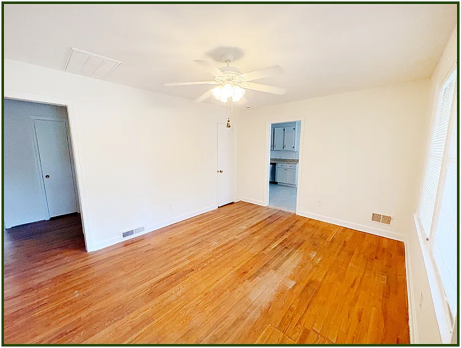 4 bed, 1468 sqft, $1,750 — Photo 2