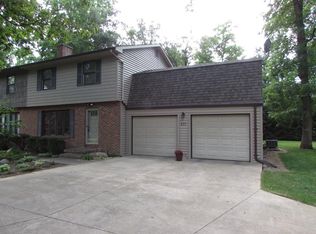 237 Oak Dr, West Liberty, OH