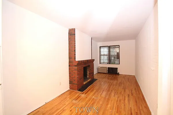 Rented by Town Residential | media 1
