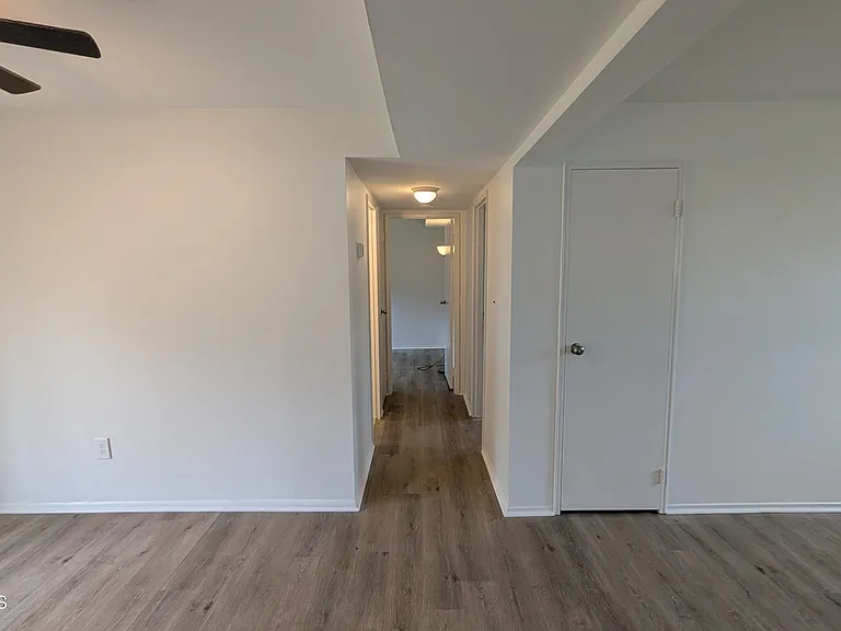 226 Sawmill Rd — Photo 20