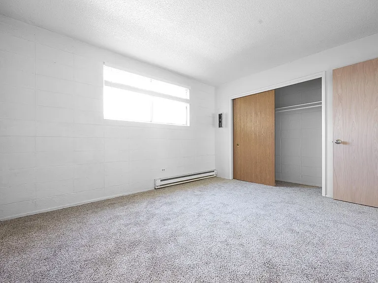 Raymond Apartments — Photo 4