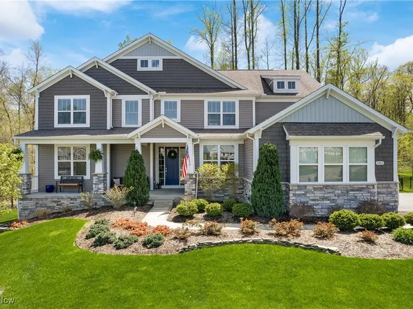 7965 McFarland Rdg, Chagrin Falls, OH 44023