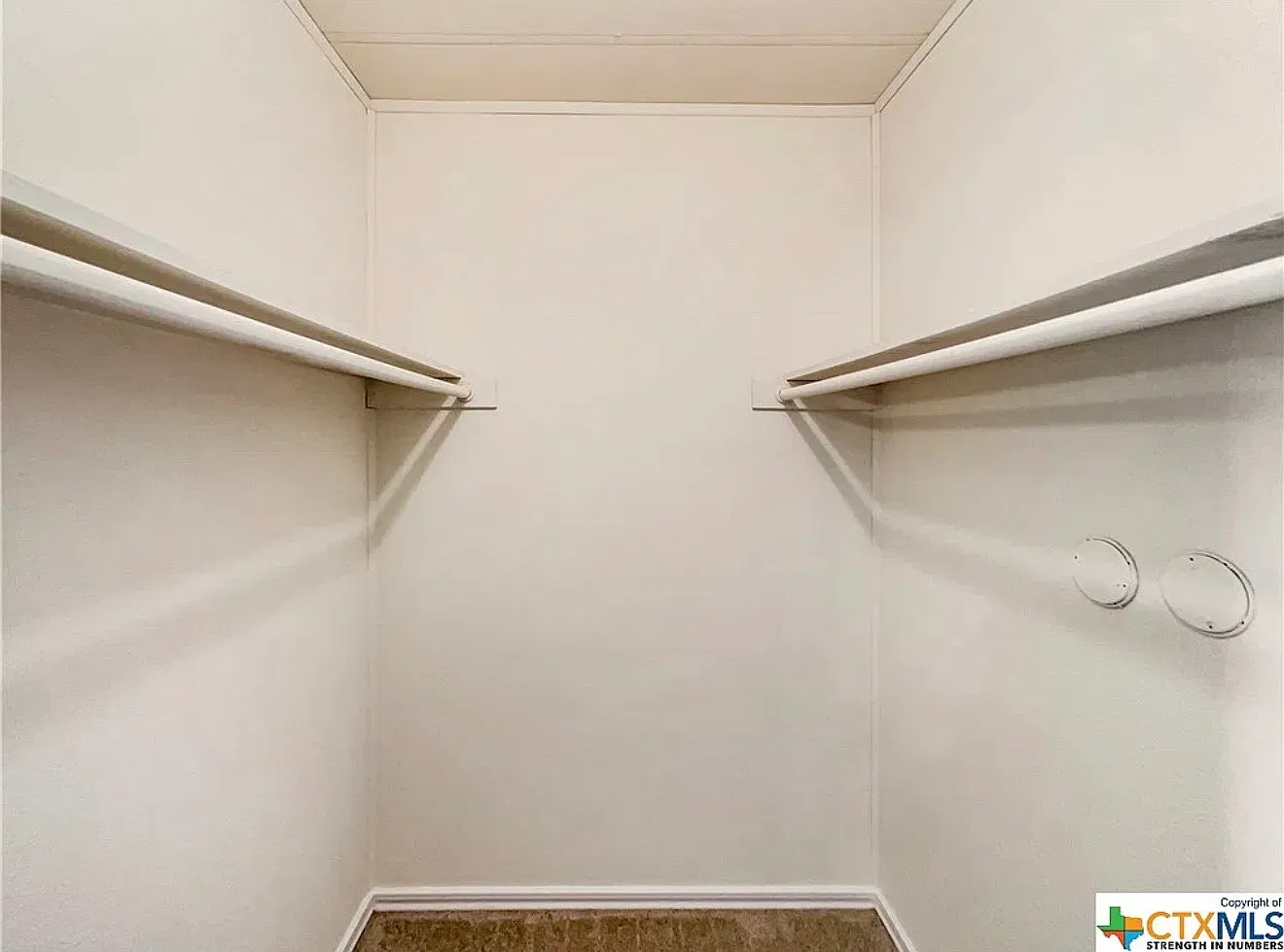 3 bed, 1452 sqft, $1,600 — Photo 4