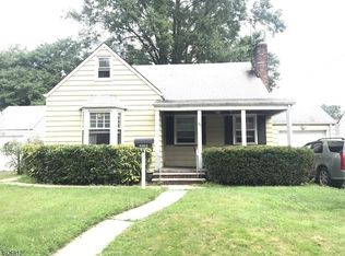 26 Alison Rd, Roselle, NJ 07203