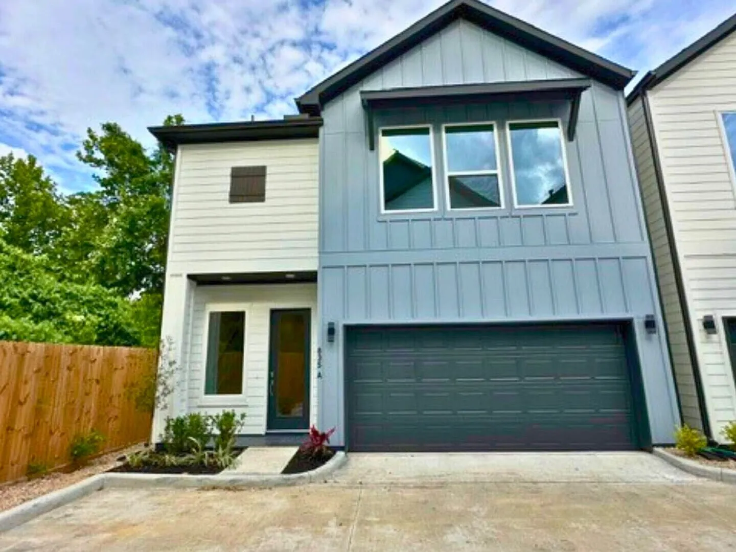 Prebook FIFA with Gated 3BR Near Stadiums — Photo 2