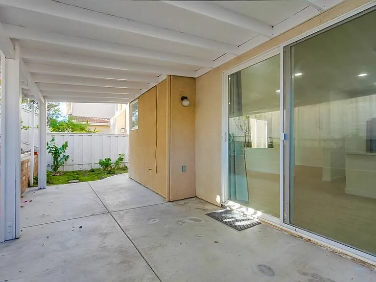 11655-8 Compass Point Dr N — Photo 41