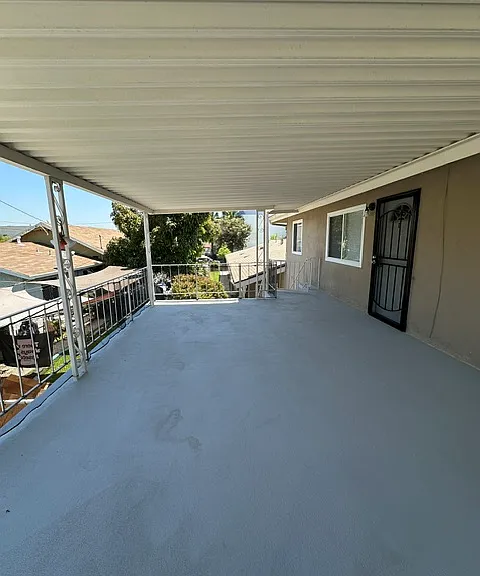 405 S Kroeger St #D — Photo 1