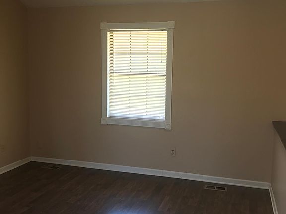 2nd image of 1918 W Barber Ave #1918