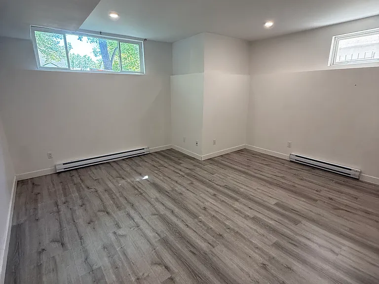 439 Winterton Ave #A — Photo 3