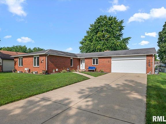 2nd image of 3313 Branchwood Dr