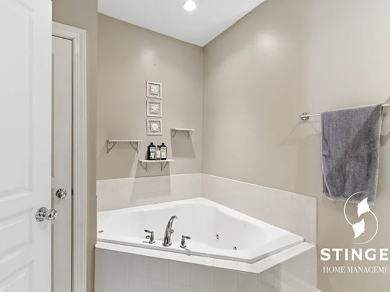 3 Kings Cross Ct — Photo 28
