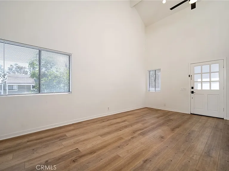 25 Clover Ln #359 — Photo 2