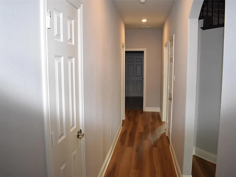 2716 La Jolla Blvd — Photo 12