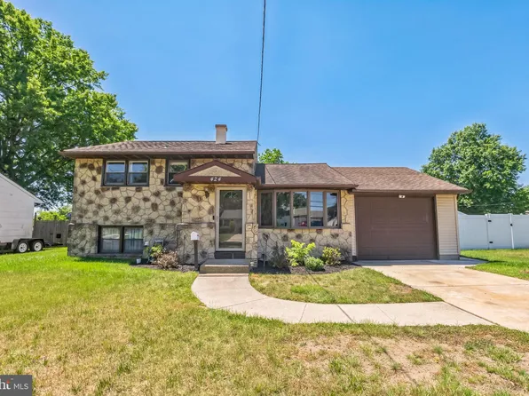 424 College Blvd, Wenonah, NJ 08090