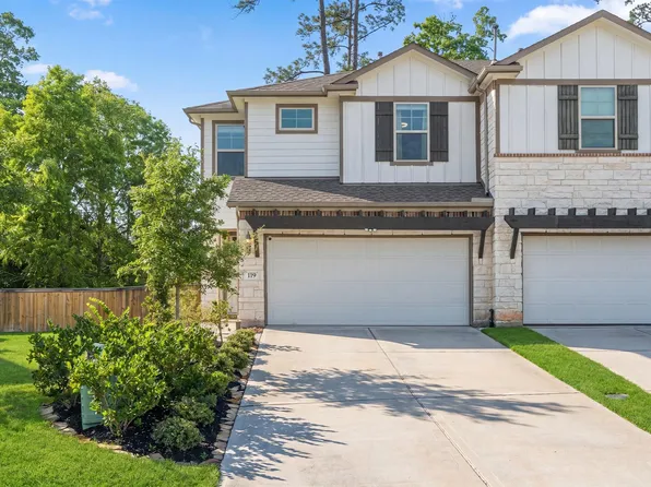 119 Skyshine Ct, Conroe, TX 77304