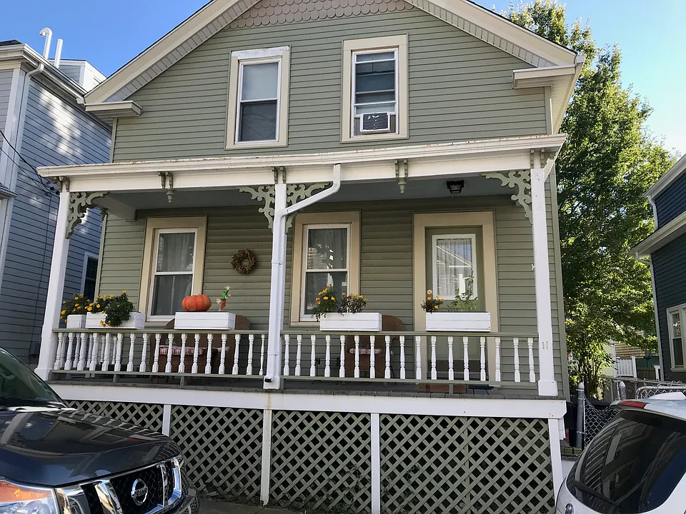 11 Dean Ave