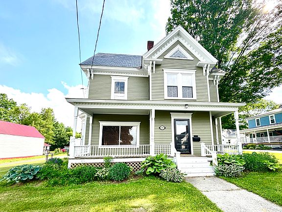 3rd image of 101 Pleasant Street