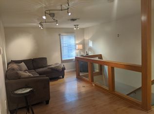 42 Broadway St, Newport, RI 02840