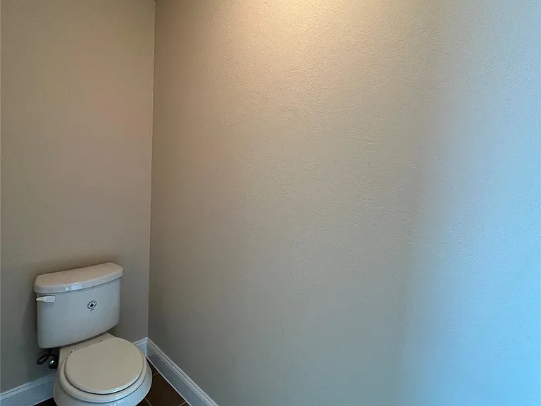 3826 Hyde Park Dr — Photo 28